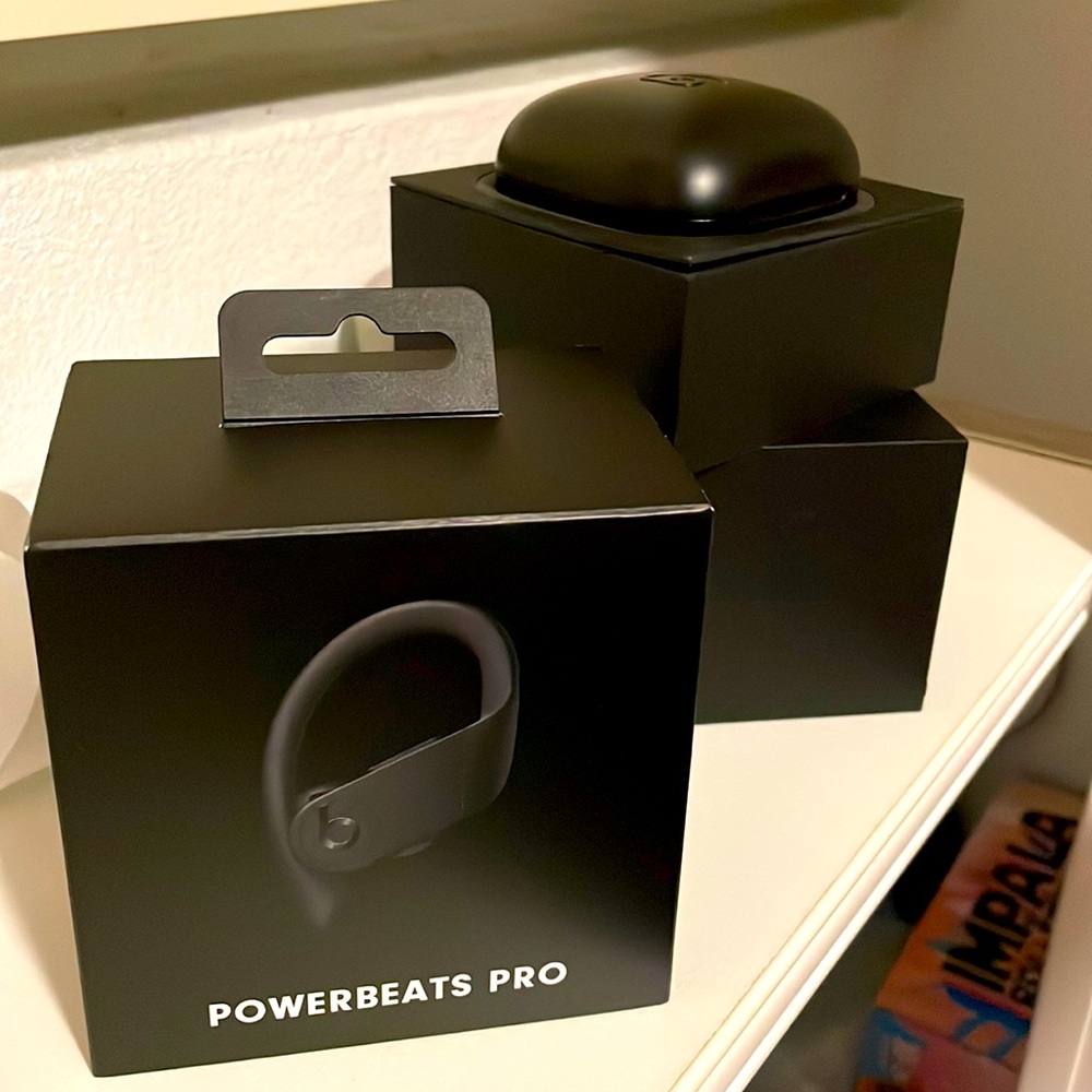 Beats by Dr. Dre - Powerbeats Pro Totally Wireless Earbuds - Black